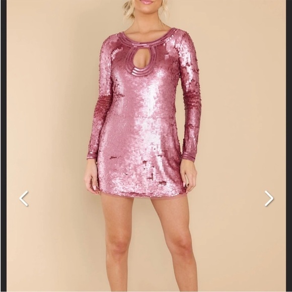 LOVESHACKFANCY Devers Keyhole-Front
Sequined Mini Dress - Picture 8 of 14